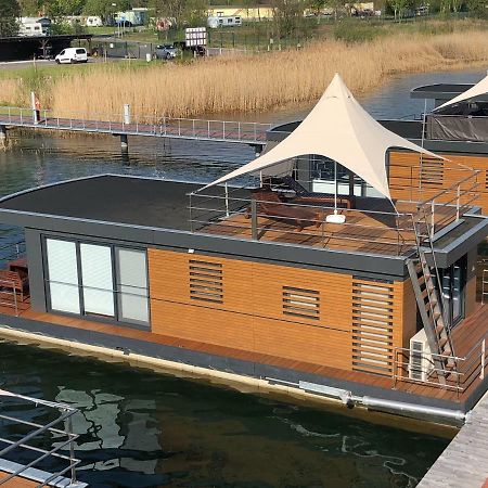 Hausboot Harmonie 호텔 비터펠드 울펜 외부 사진